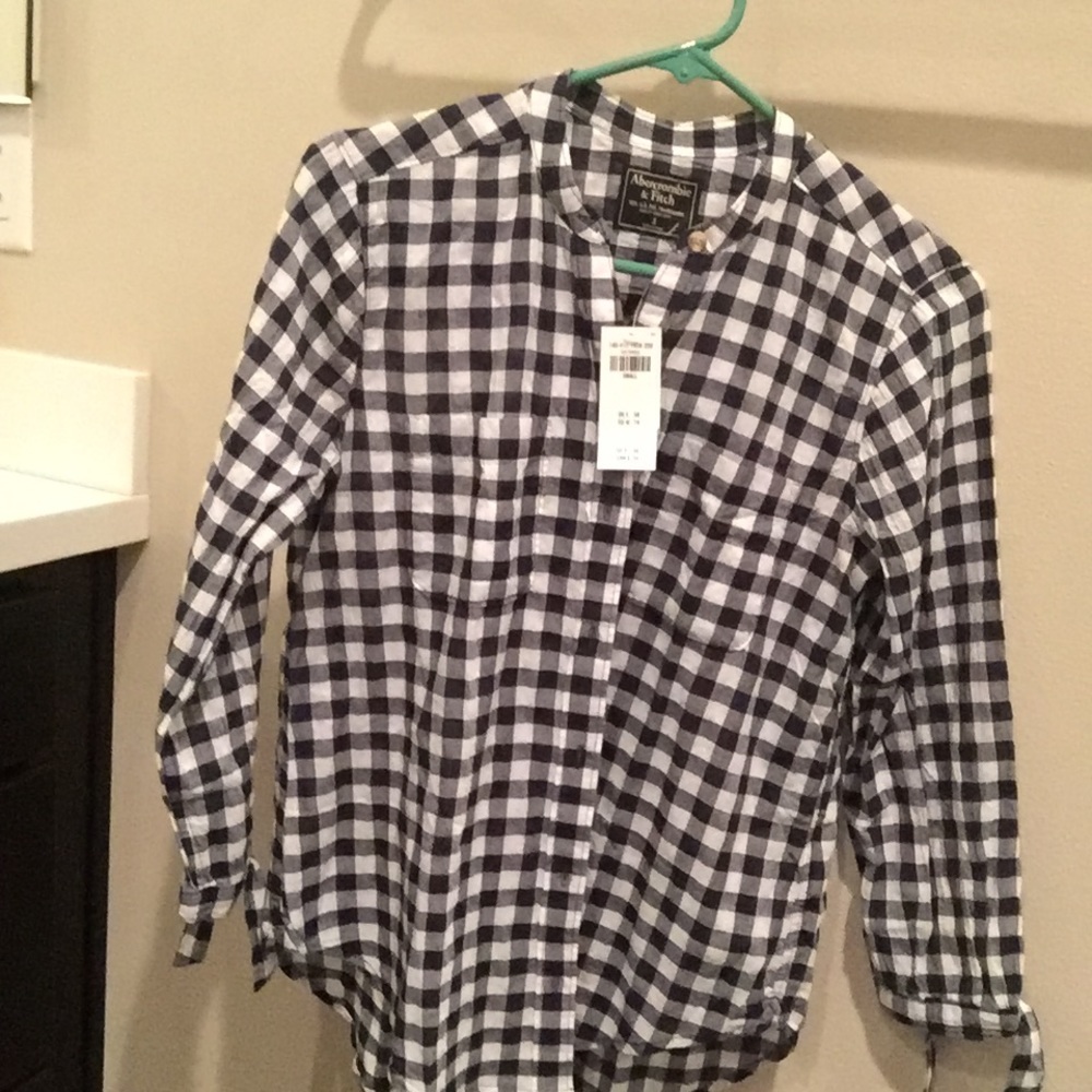 Abercrombie top